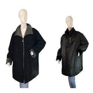 ST. JOHN COLLECTION Black Quilted Velvet & Satin Reversible Swing Coat Size M